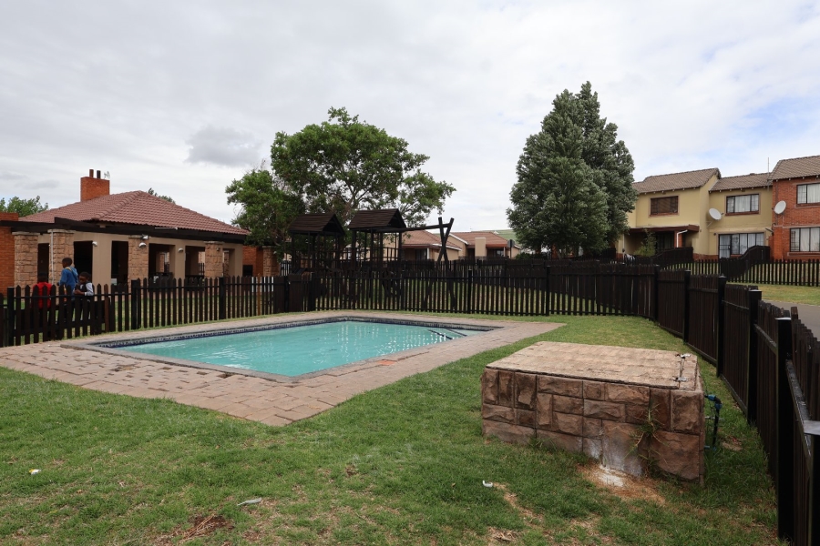 2 Bedroom Property for Sale in Hillside Free State